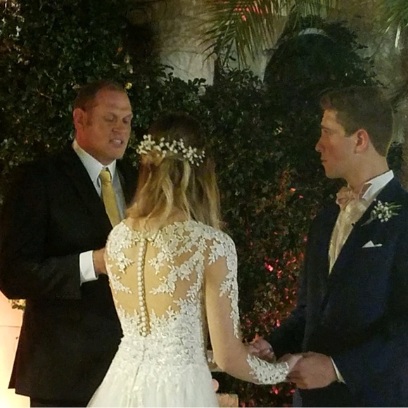 Essense of Australia Wedding Dress - Picture 9 of 11